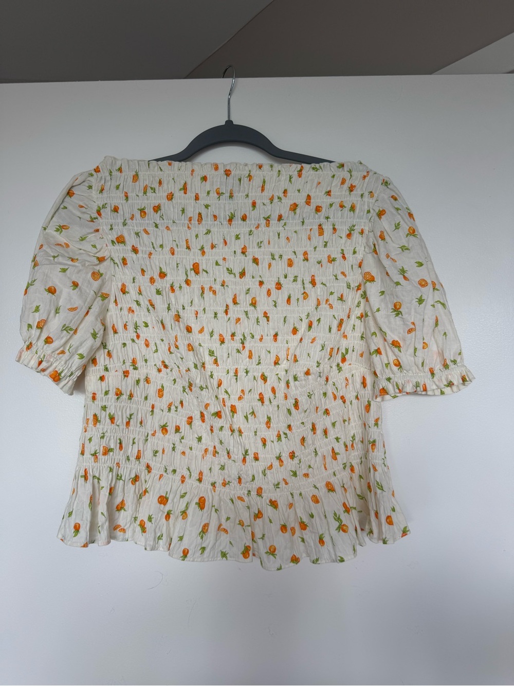 H&M Smocked Puff Sleeve Blouse